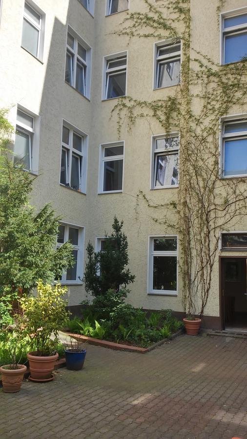 Happy Go Lucky Hotel + Hostel Schoneberg Berlin Exterior photo